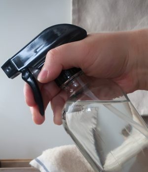 Čistící sprej na povrchy