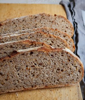 Kváskový slunečnicový chléb